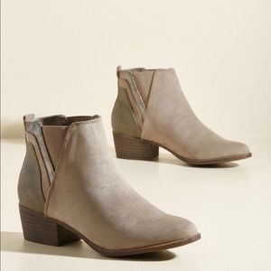 Portland by morning bootie in Taupe ModCloth sz8.5